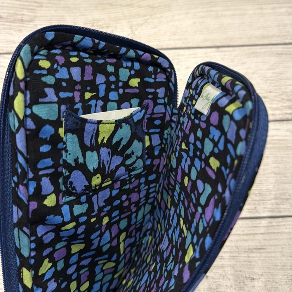 Vera Bradley zippered tablet/e-reader sleeve pouch - Picture 8 of 10